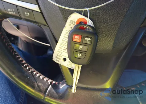 2015 Toyota Camry Se z USA, uszkodzony, nr VIN 4T1BF1FK6FU026251